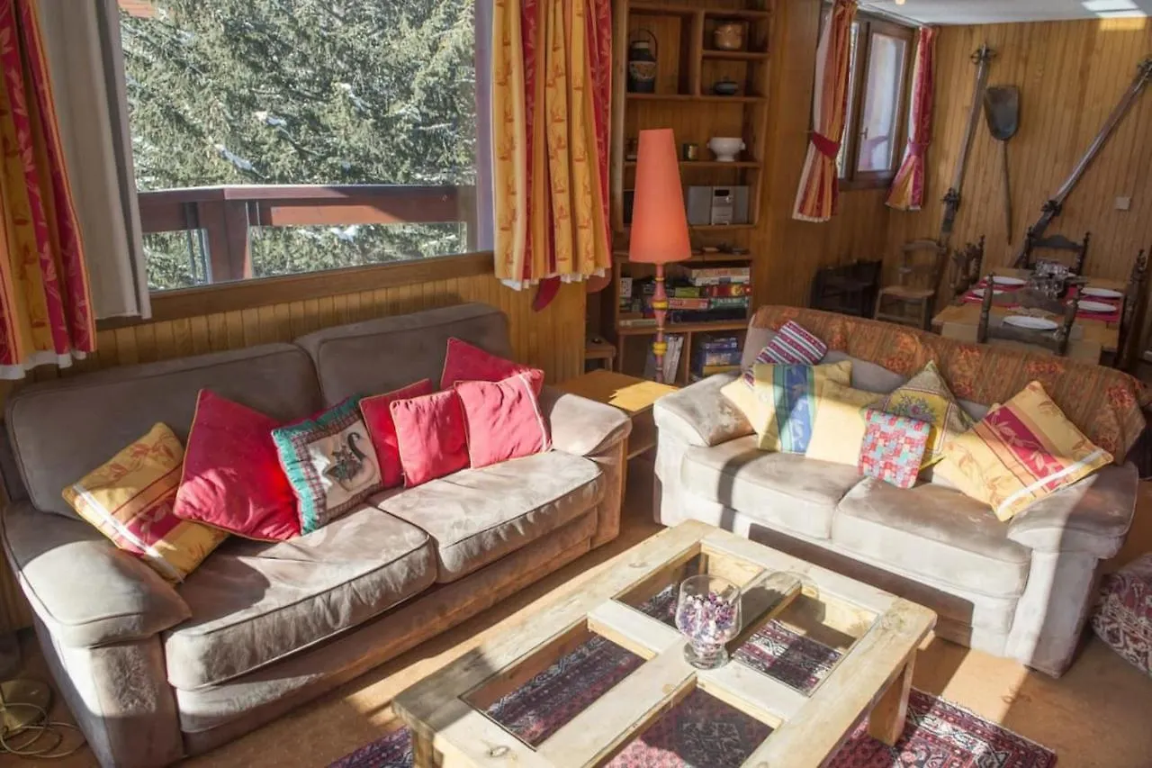 Charming Ski Apartment In Courchevel 1850