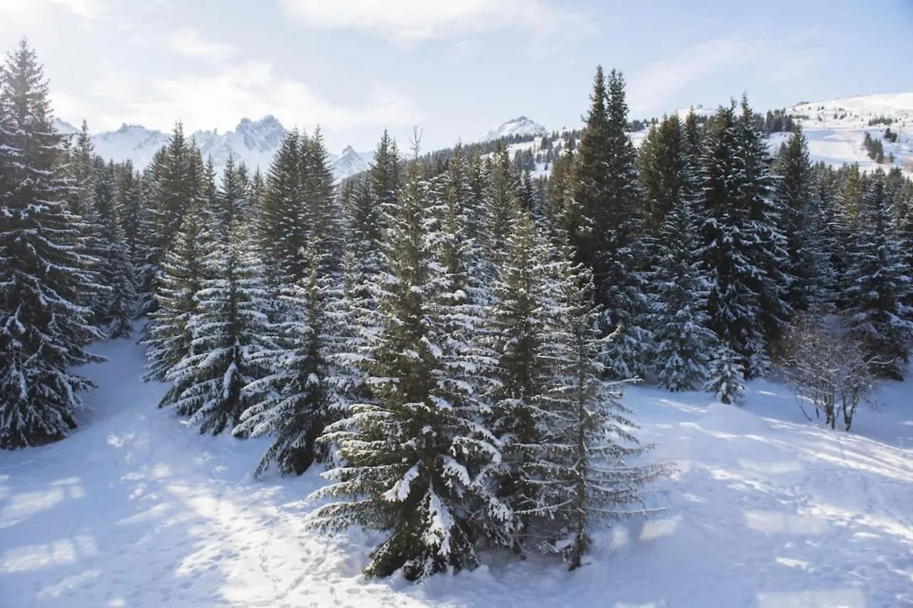 Charming Ski Apartment In Courchevel 1850